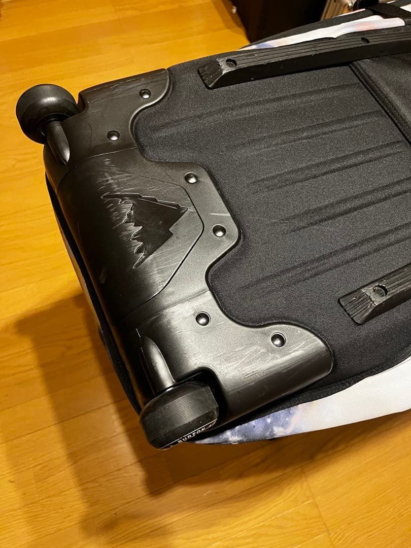 Burton ウィーリー ギグ スノーボードバッグ　166cm