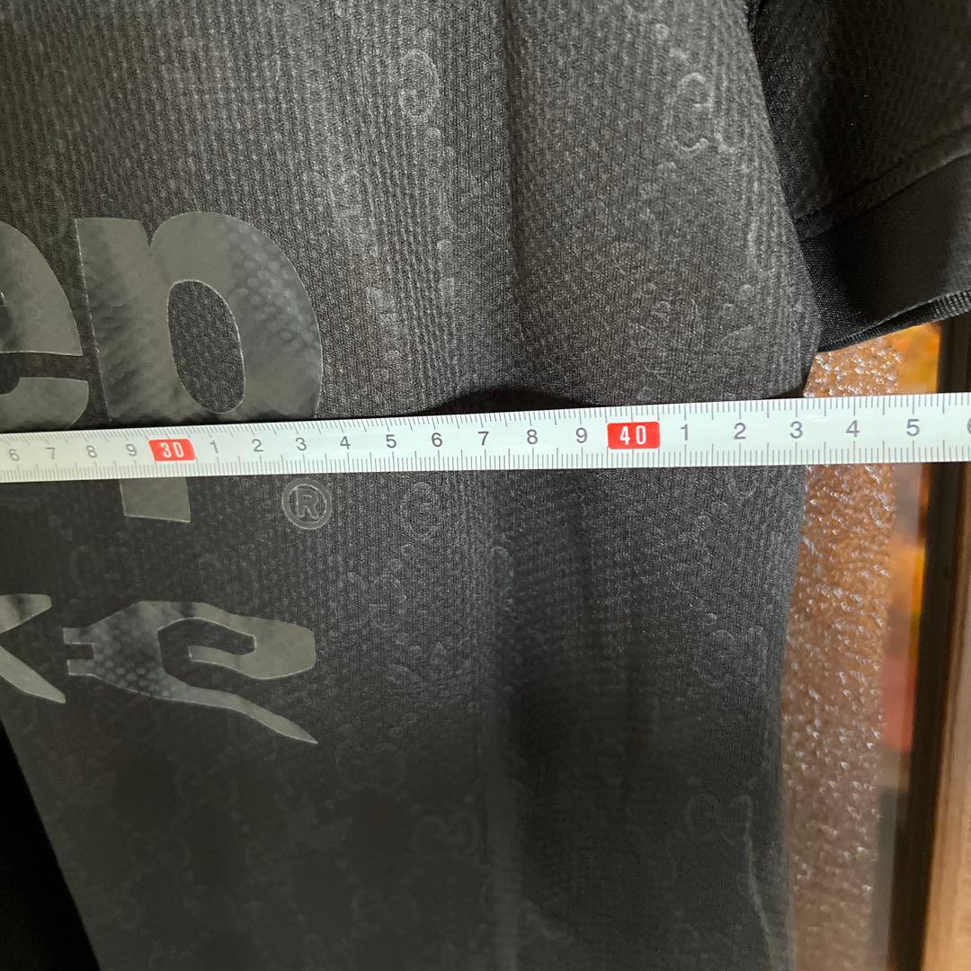アディダスコラボサッカーシャツ