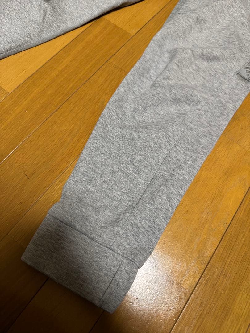 adidas グレー ジャージ上下セット Lサイズ