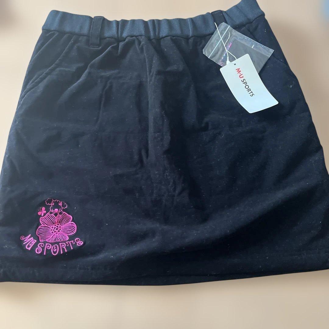 M・U SPORTS 新品　スカート