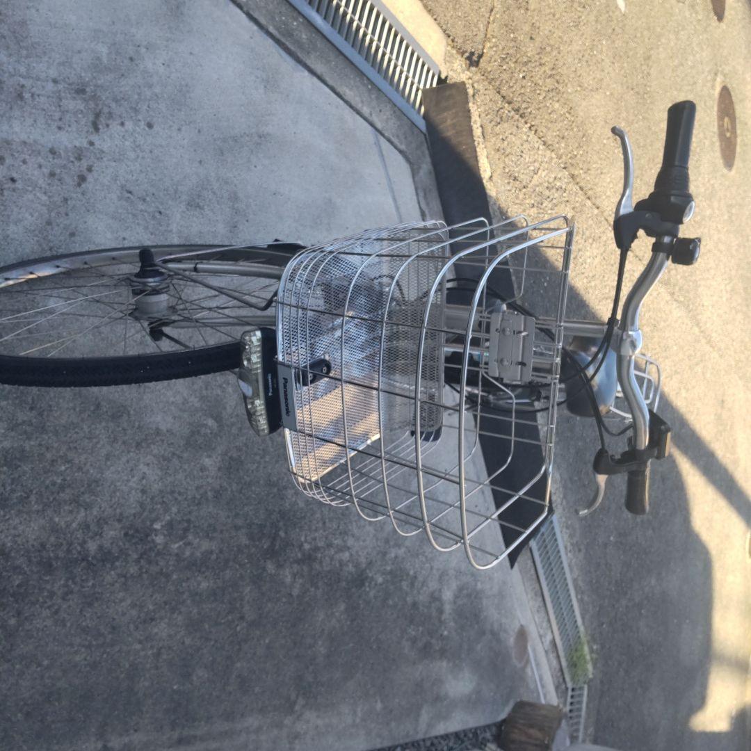 猫*様 電動自転車 シルバー 前カゴ付き