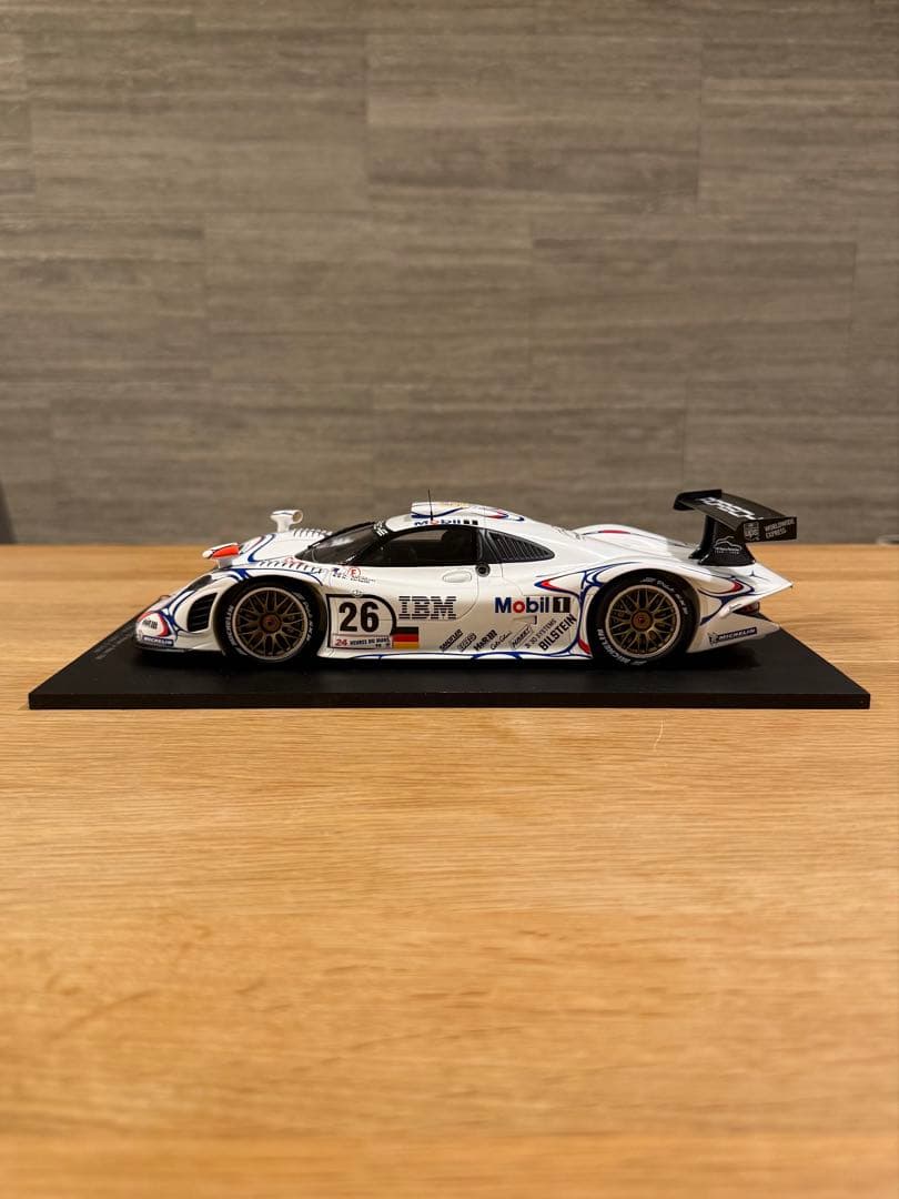 スパーク1/18 ポルシェ 911 GT1 1998 Lemans winner