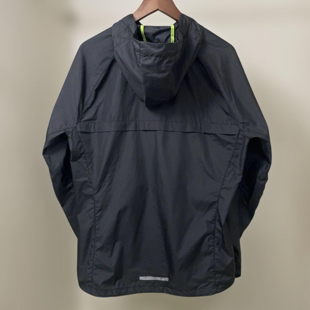 NIKE ランニング用 ウィンドブレーカー　ダークグレー　Lサイズ