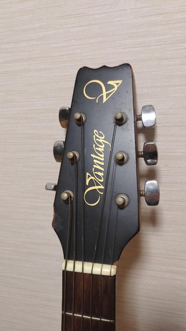 ギター Vintage VIS-1