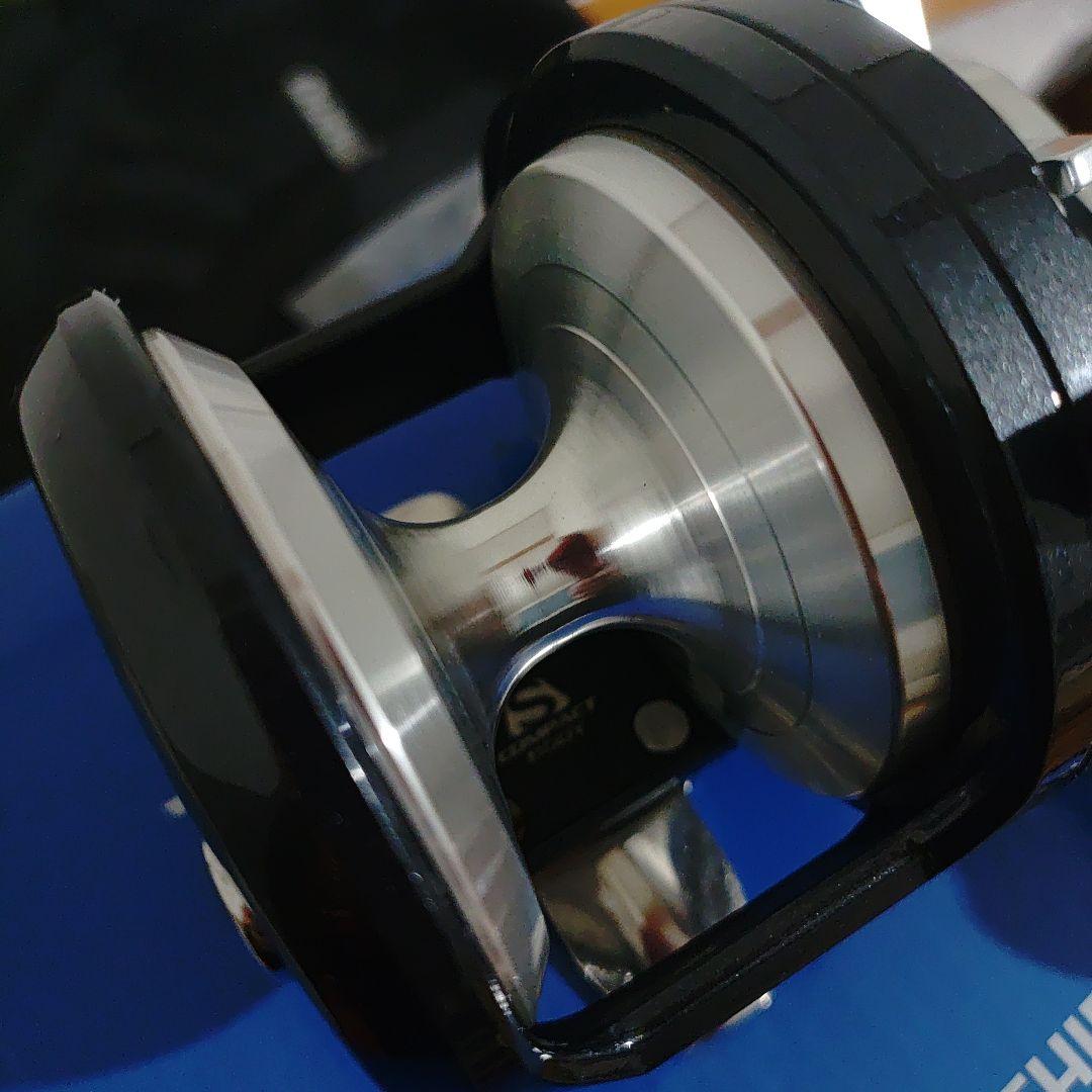 SHIMANO TORIUM 2000HG ベイトリール