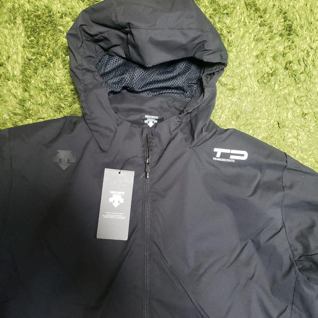TEAM DESCENTE ブラックウィンドブレーカー