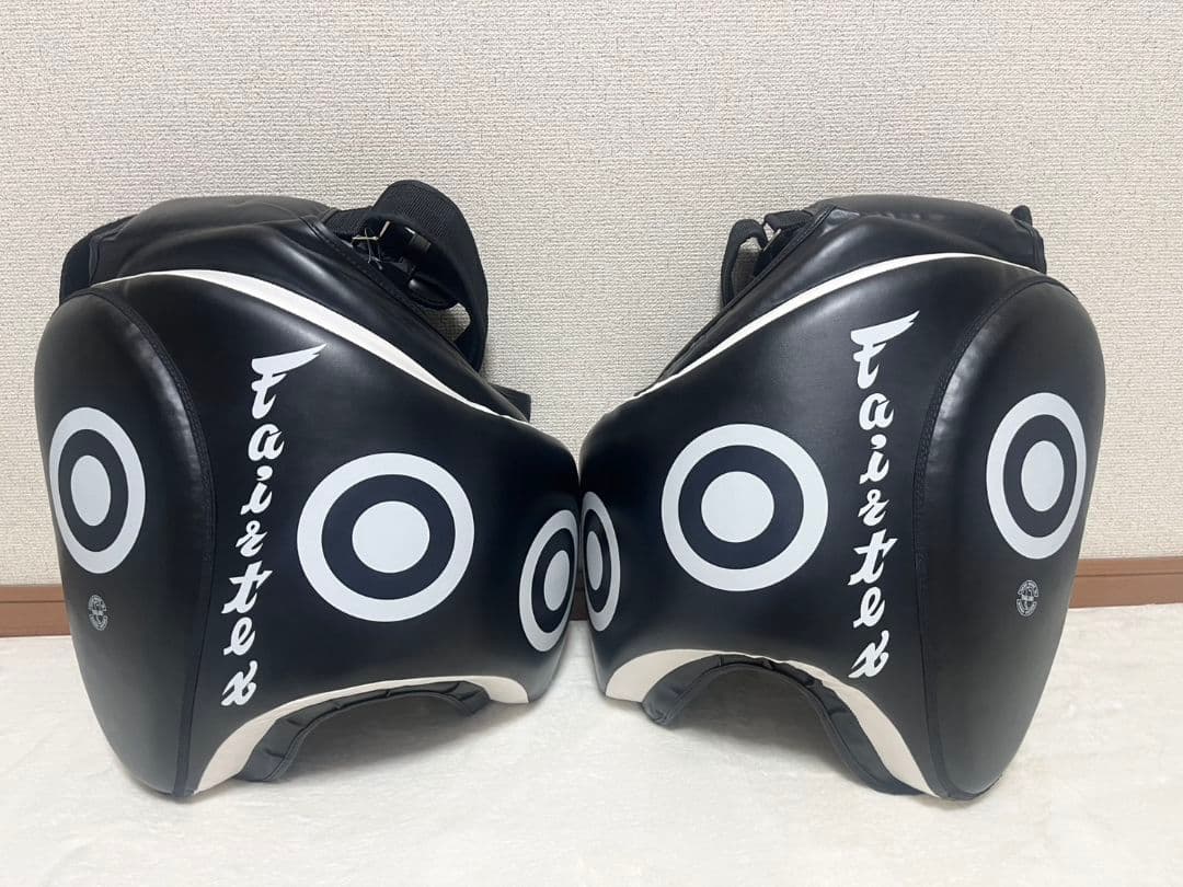 新品未使用 FAIRTEX ローキックパッド キックミット ムエタイ MMA