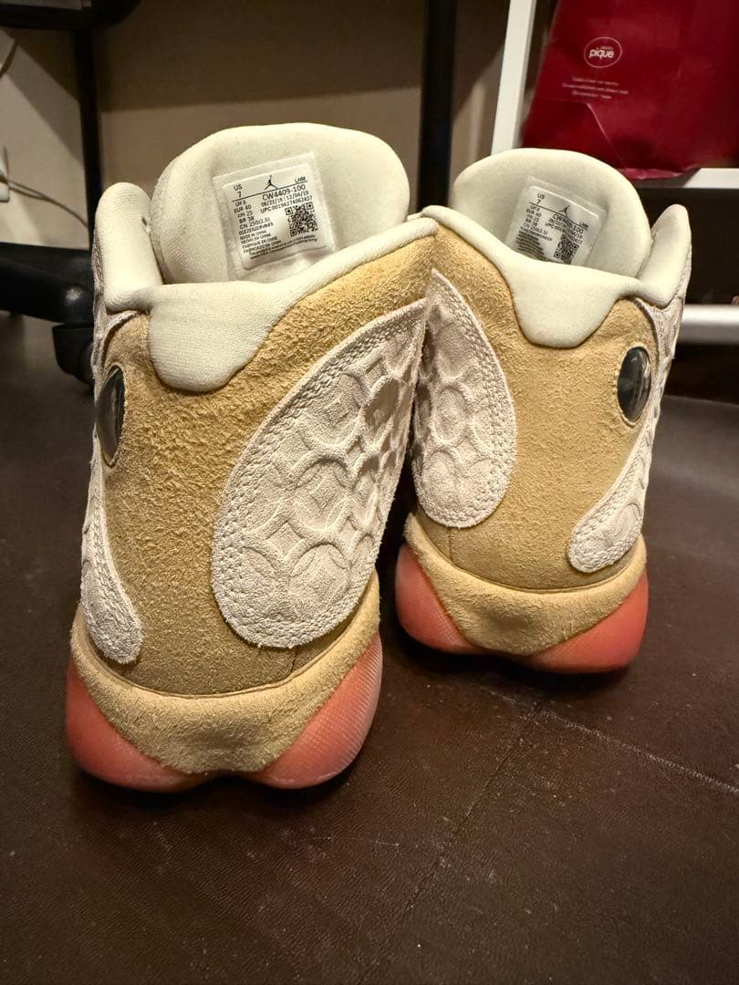 Air Jordan 13 ホワイト/ゴールド/ピンク