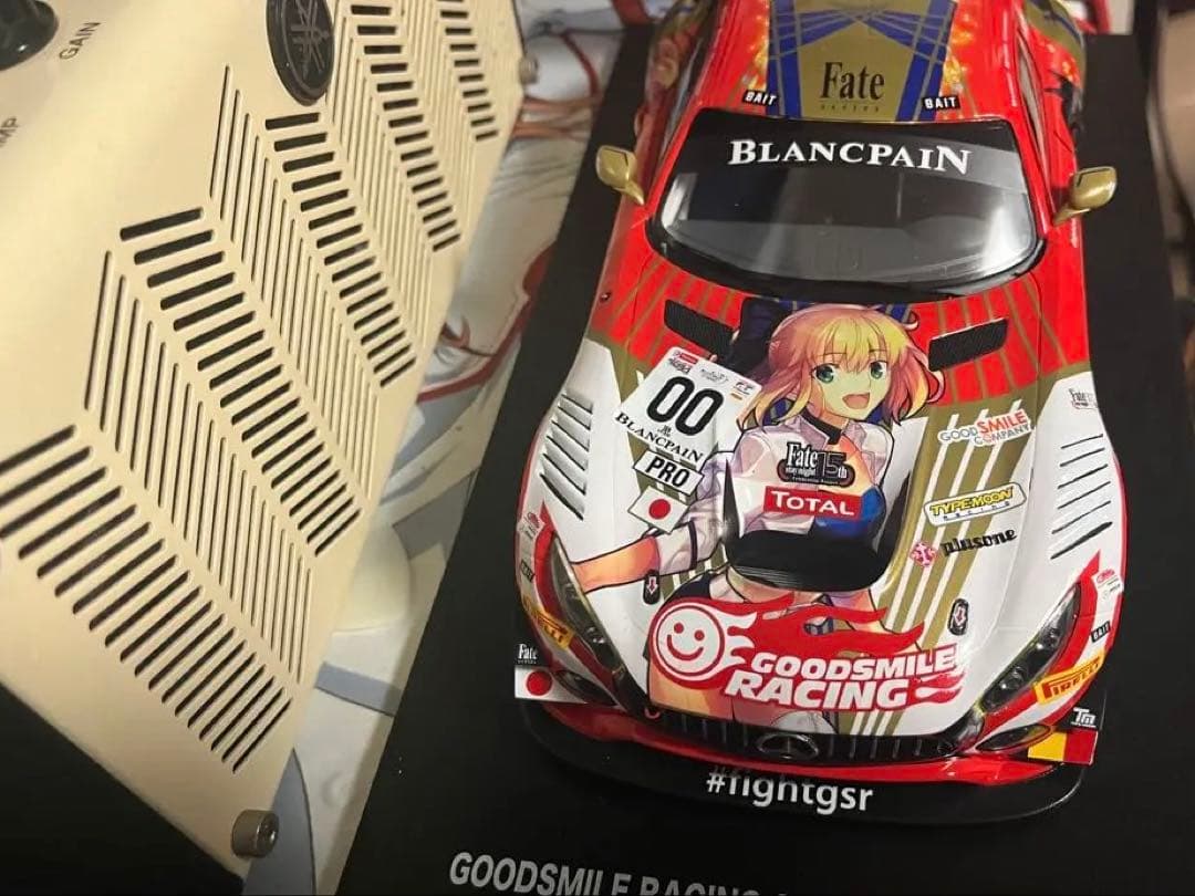 1/18 GOODSMILE RACING＆TYPE-MOON RACING