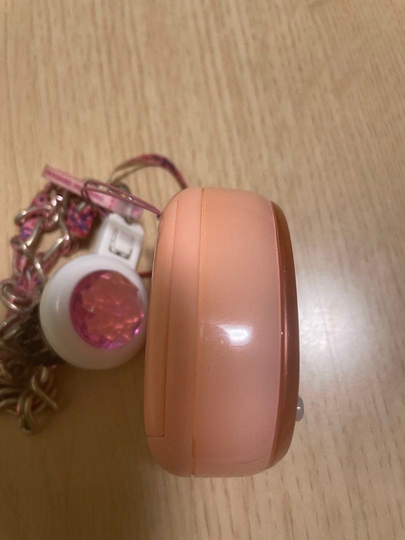 たまごっち4u ストラップ付き