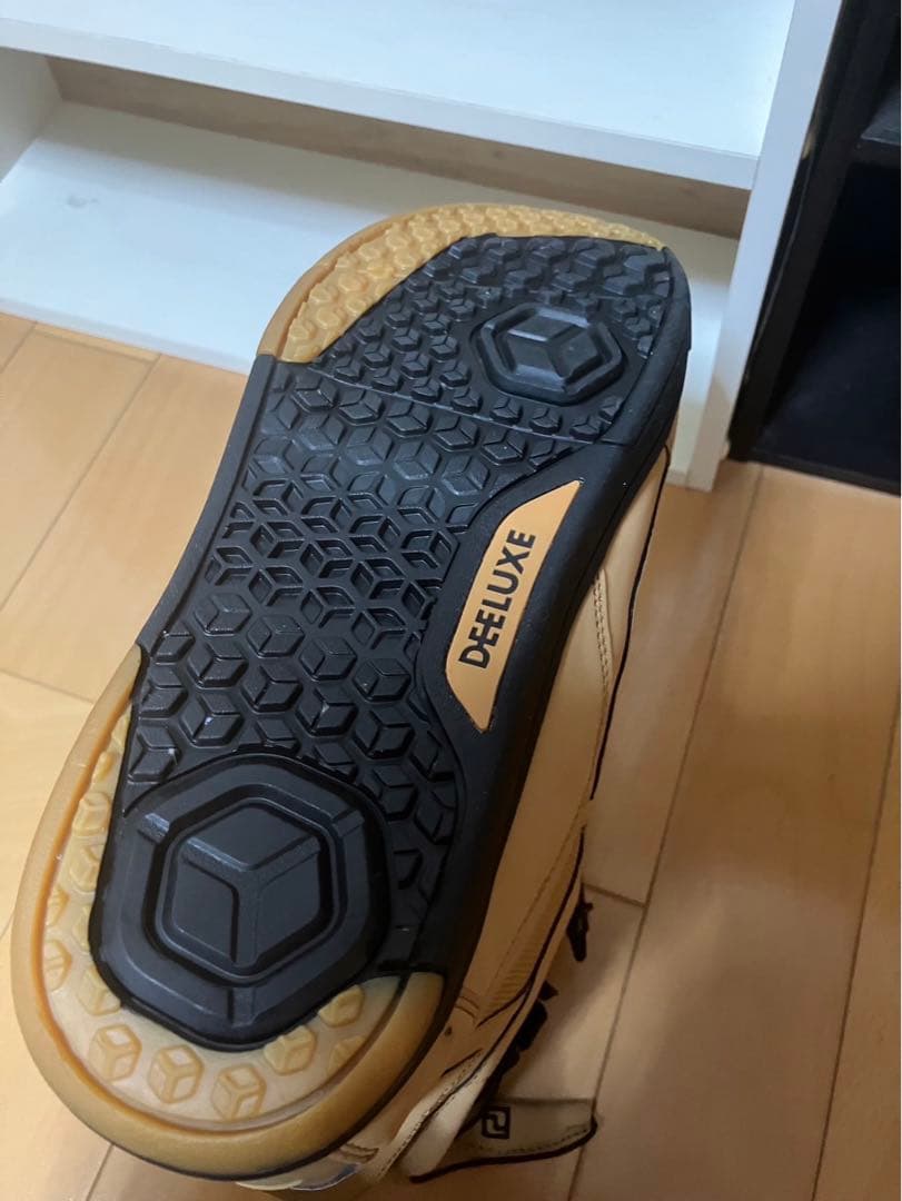 【美品】ディーラックス　27.5 サイズ写真付き