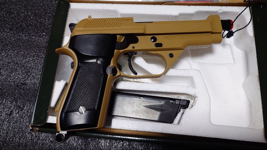 KSC製 M93R デザートスパルタン