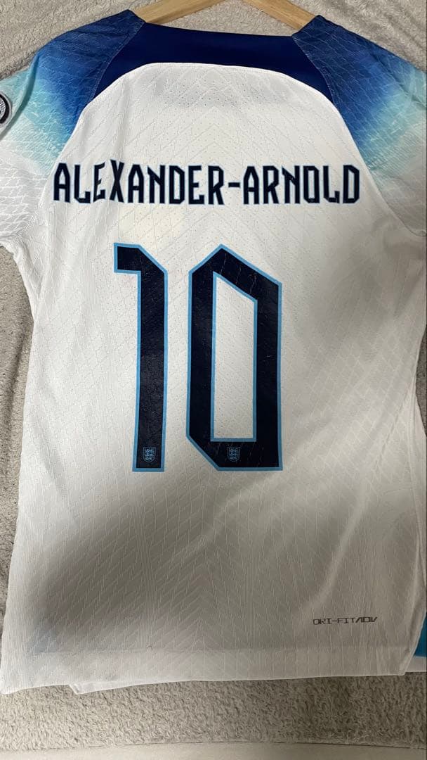 【値下げしました】イングランド代表 Alexander-Arnold 10番