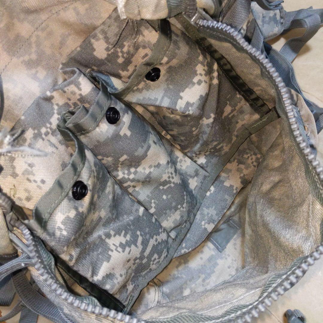 アメリカ陸軍MOLLE Ⅱ アサルトパック/バンダリアポーチ付 UCP 実物良品