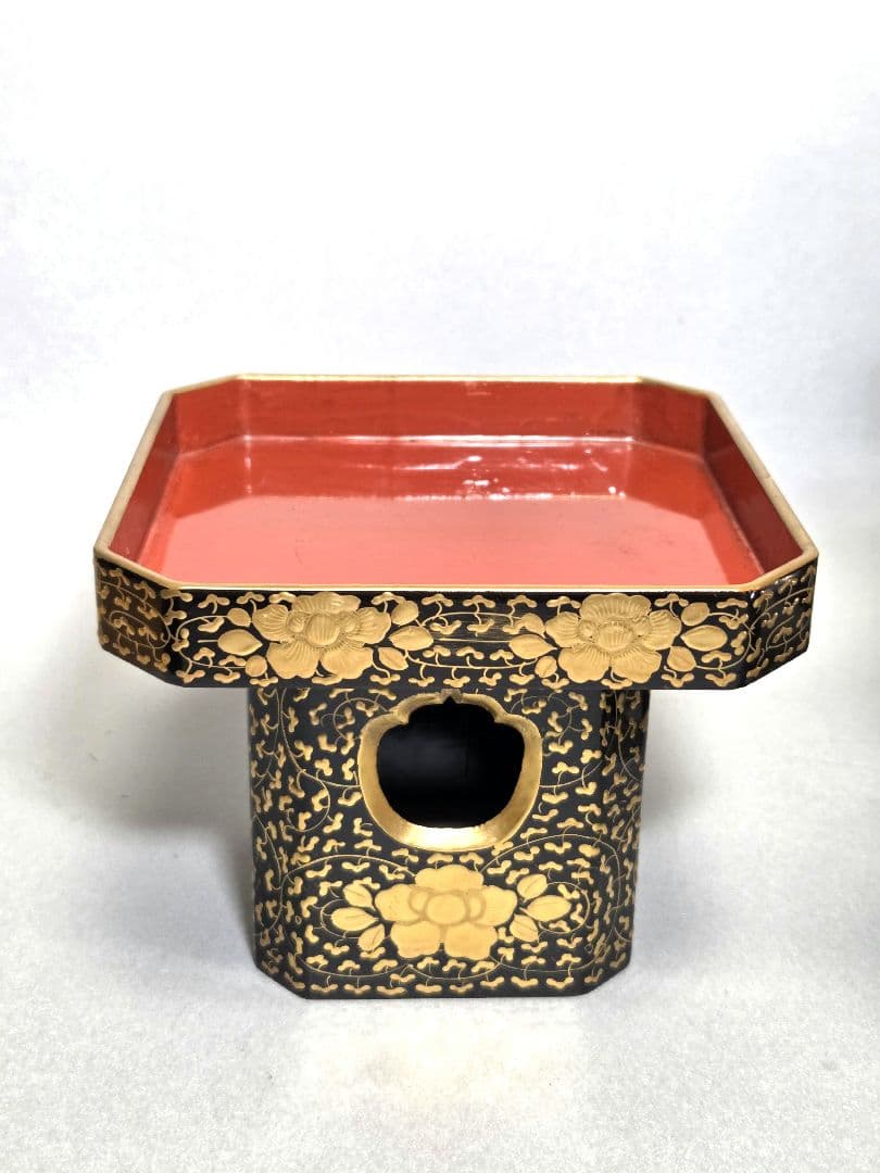 古い雛道具いろいろ　厚手の金蒔絵　松坂屋特製　共箱