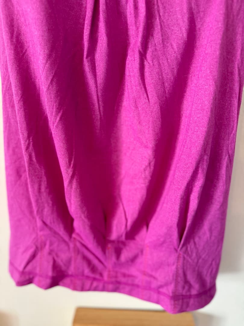 新品未使用タグ付き lululemonルルレモンヨガブラ付きタンクトップ　レア