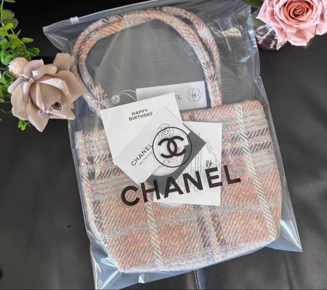 CHANEL ピンク　シャネルビューティーノベルティバッグ　ツィードスパンコール