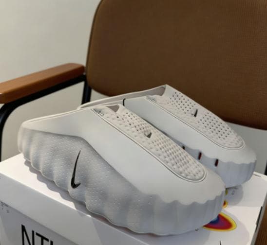 テーブル・チェア・ハンモック Nike Mind 001 Mules Light Smoke