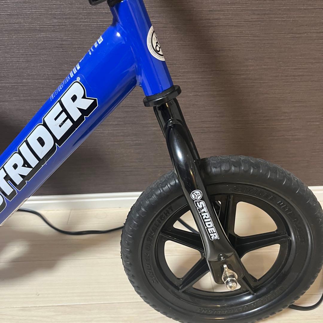 美品　STRIDER ストライダー　ブルー　12インチ　青　バランスバイク