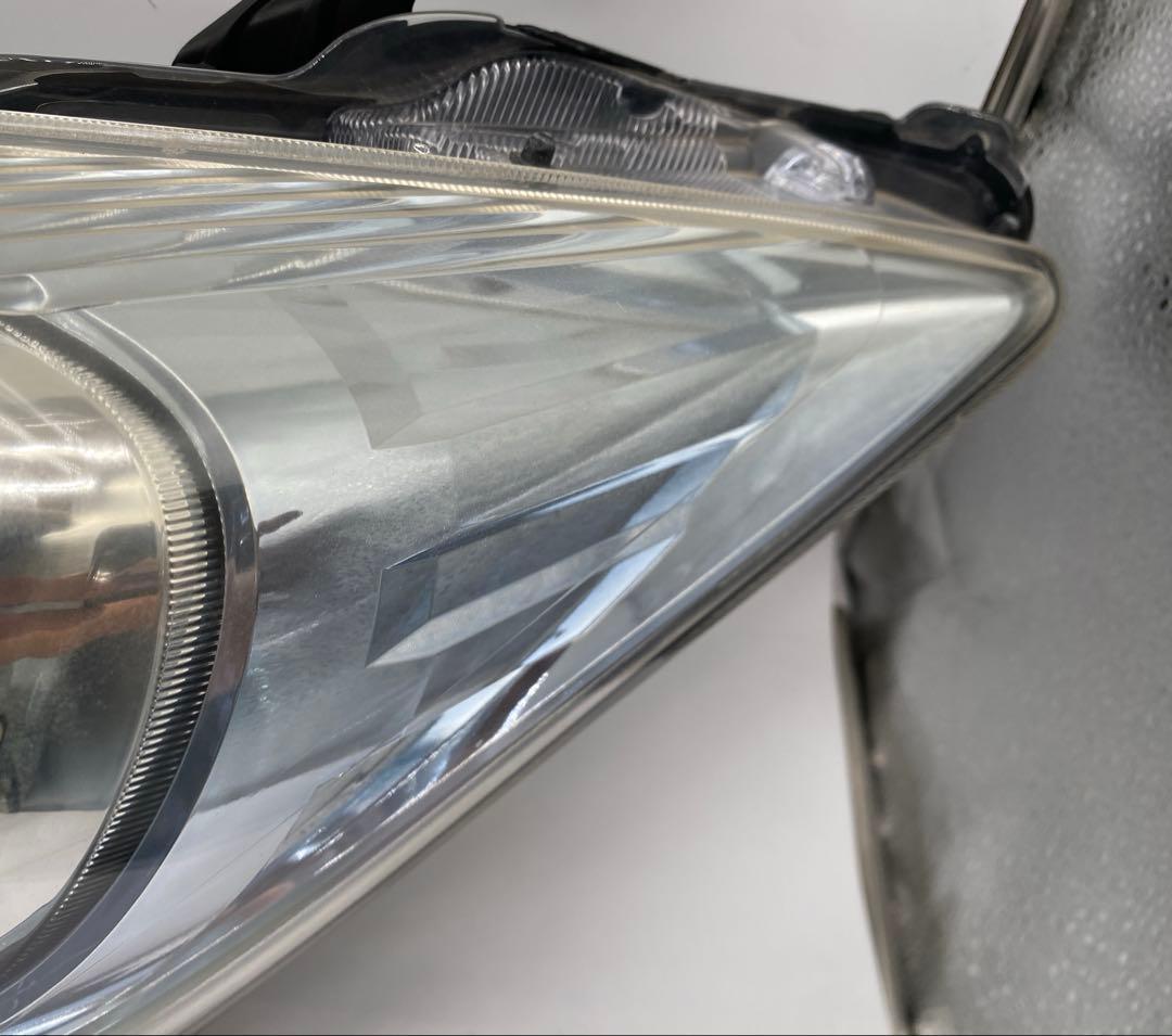 ホンダ フリード GB3 GP3 純正ヘッドライト 左右 HID バラスト付