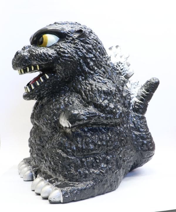 ゴジラ貯金箱　高さ約36cm