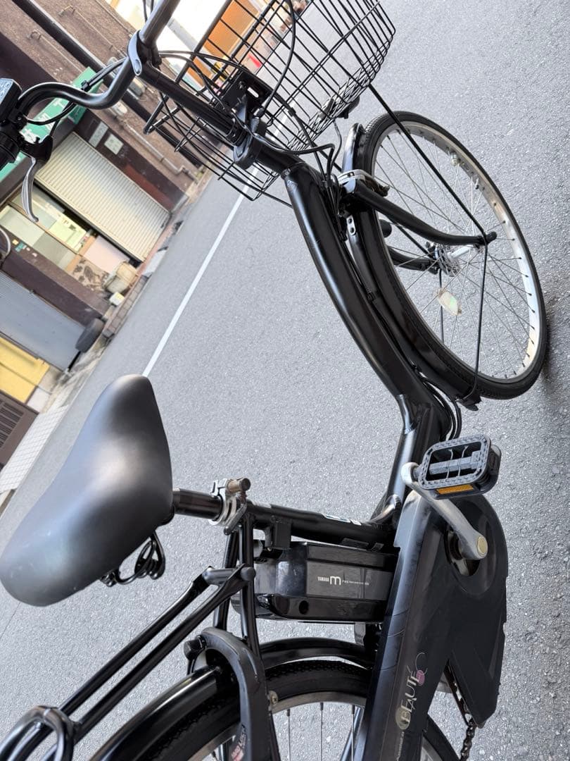 大阪府　ブリヂストン　電動アシスト自転車 シティタイプ 黒 バスケット付き