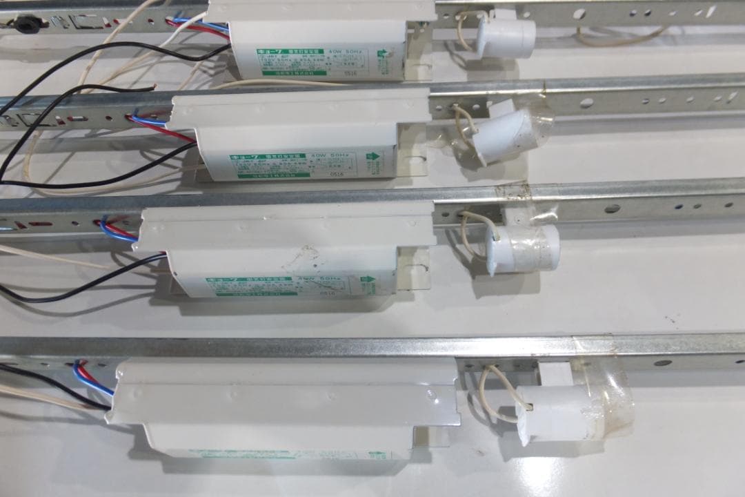 蛍光灯ホルダ（40W）