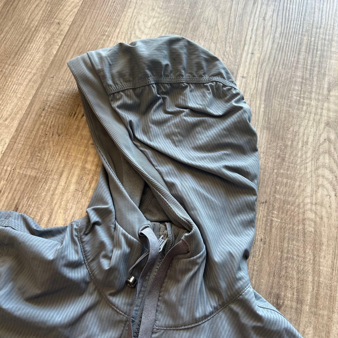lululemn scuba フルジップフーディグレー