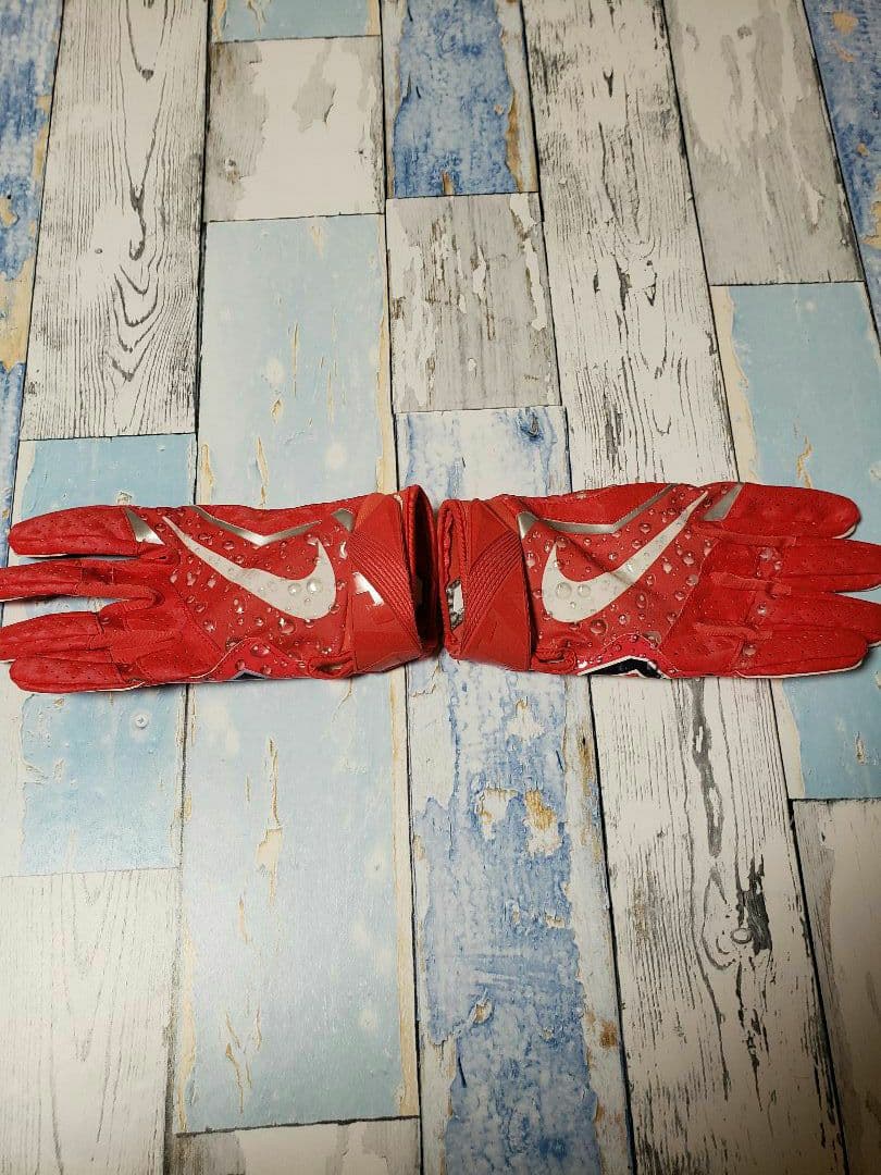 Supreme Nike レッドグローブ