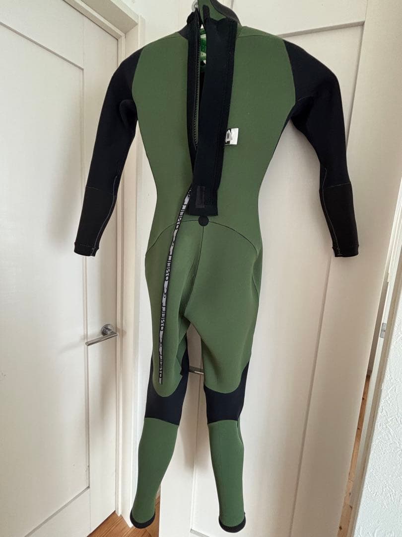 美品　フルスーツ ウェットスーツ レディース
