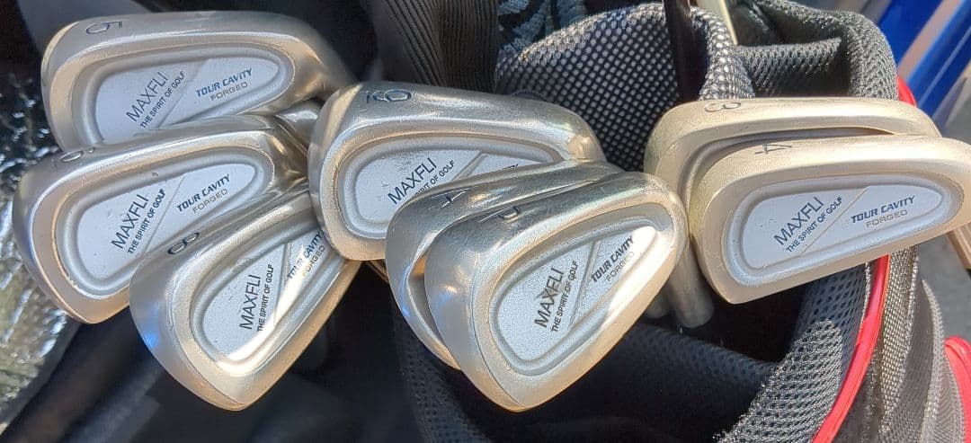 易しさ飛びTOUR CAVITY FORGED アイアンセット 3番〜PwAw