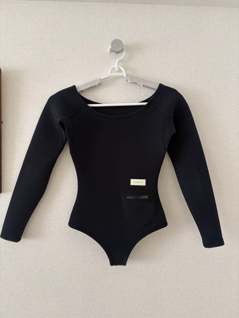 MARIA weitsuit マリアウェットスーツスプリング ジッパーポケット付
