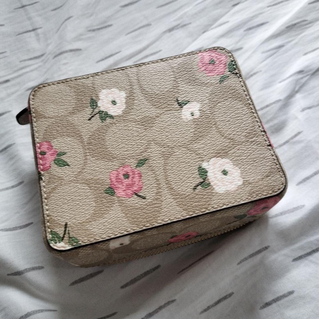 COACH 花柄 アクセサリーケース