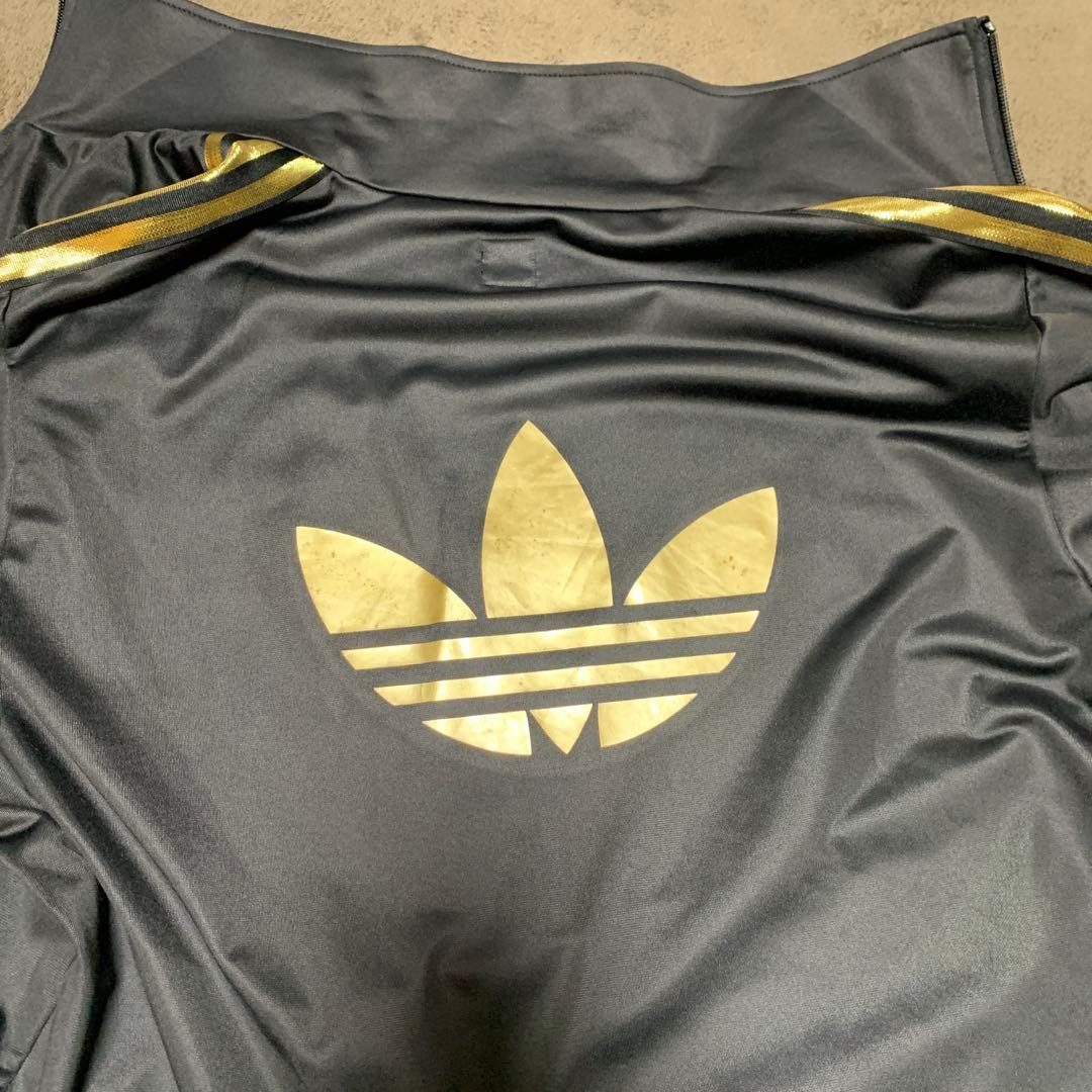 adidas ブラック/ゴールド ジャージ上下セット