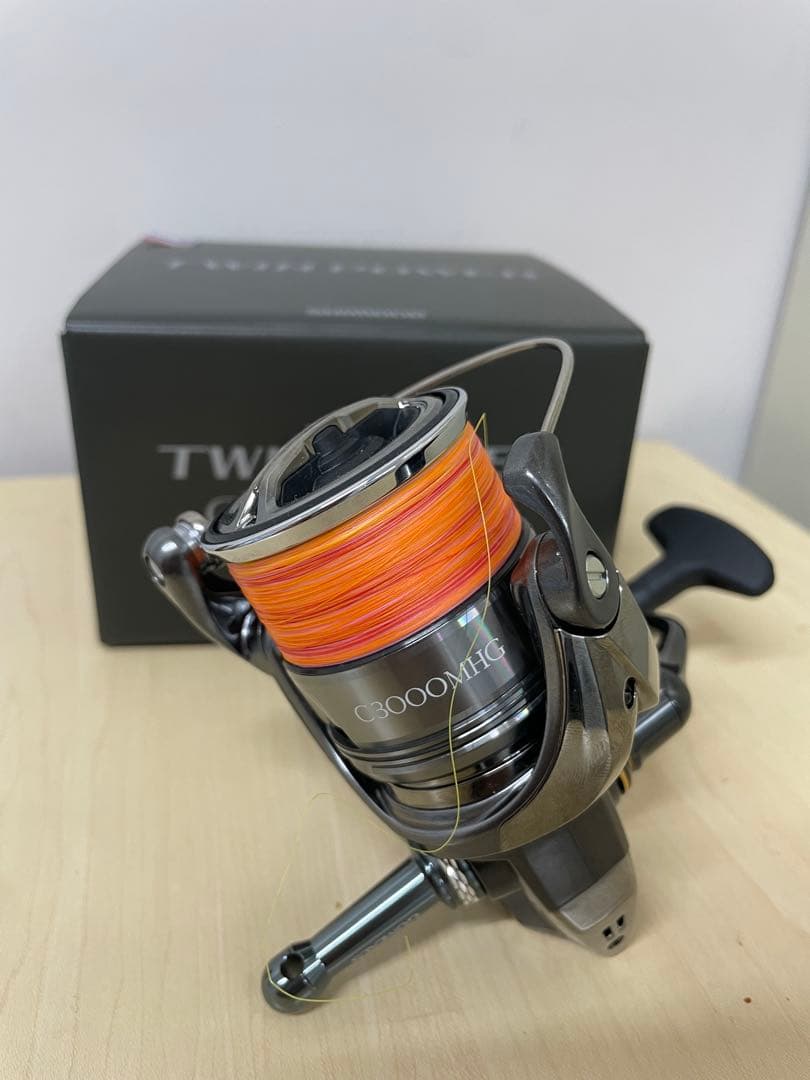 シンSHIMANO 24TWIN POWER C3000MHG
