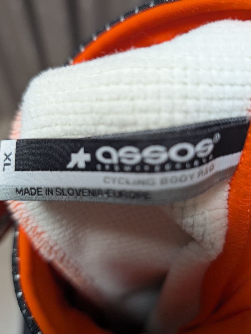 【最終値下げ】ASSOS エアーブロック851 オレンジ×黒