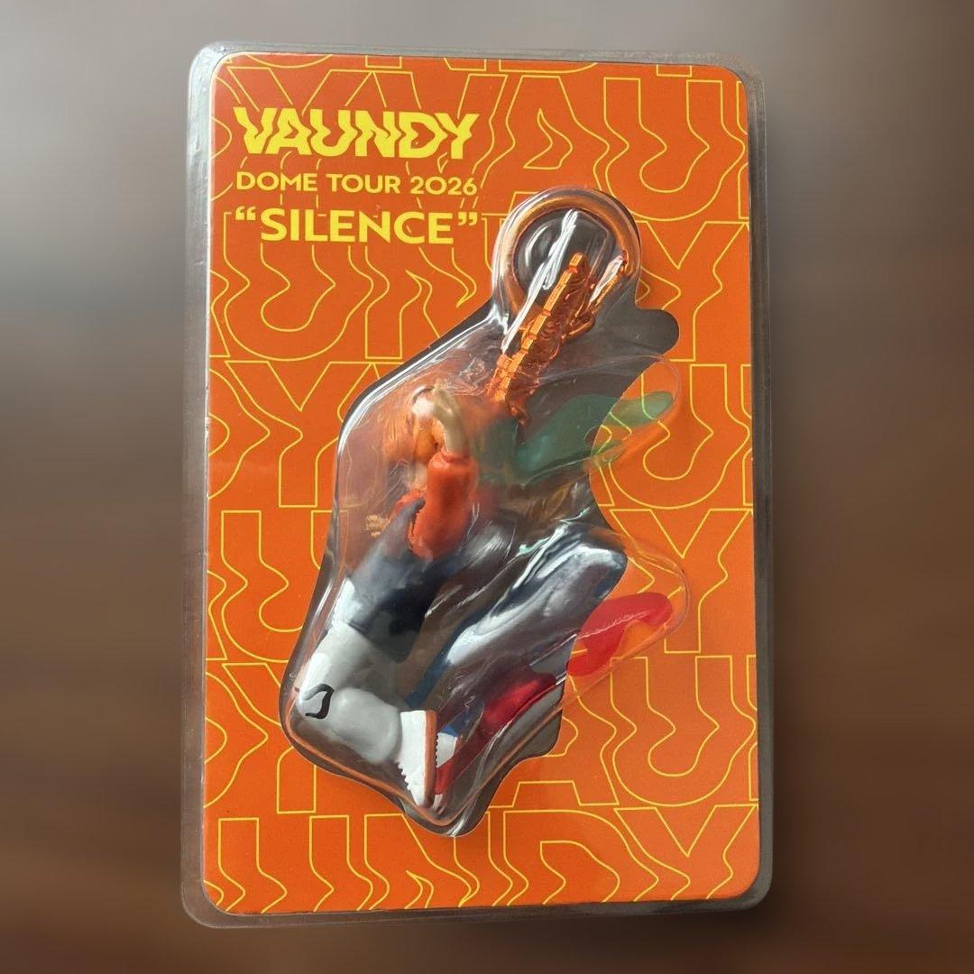 ミュージシャン Mini Vaundy Keychain \"SILENCE\" [Flare]