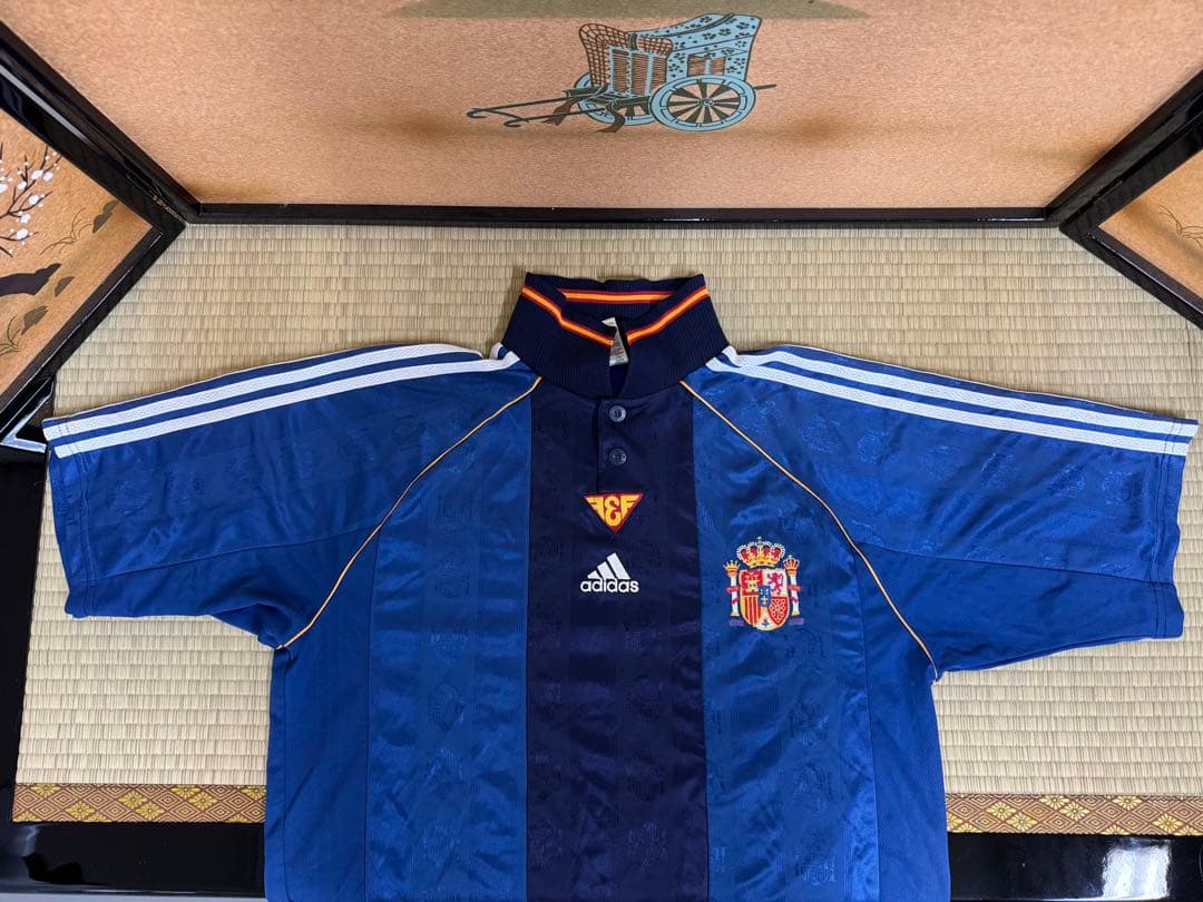 サッカー　スペイン　ユニホーム　ヴィンテージ　古着