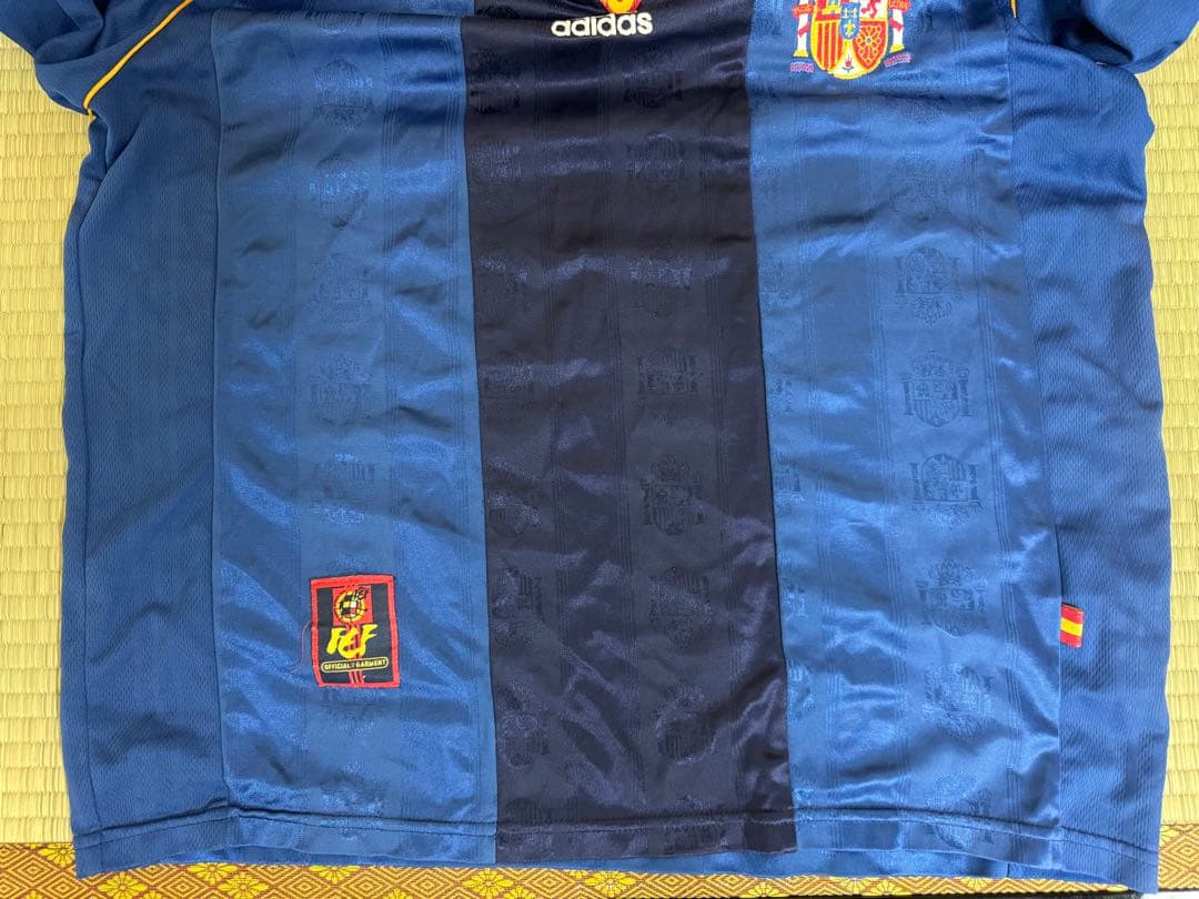 サッカー　スペイン　ユニホーム　ヴィンテージ　古着