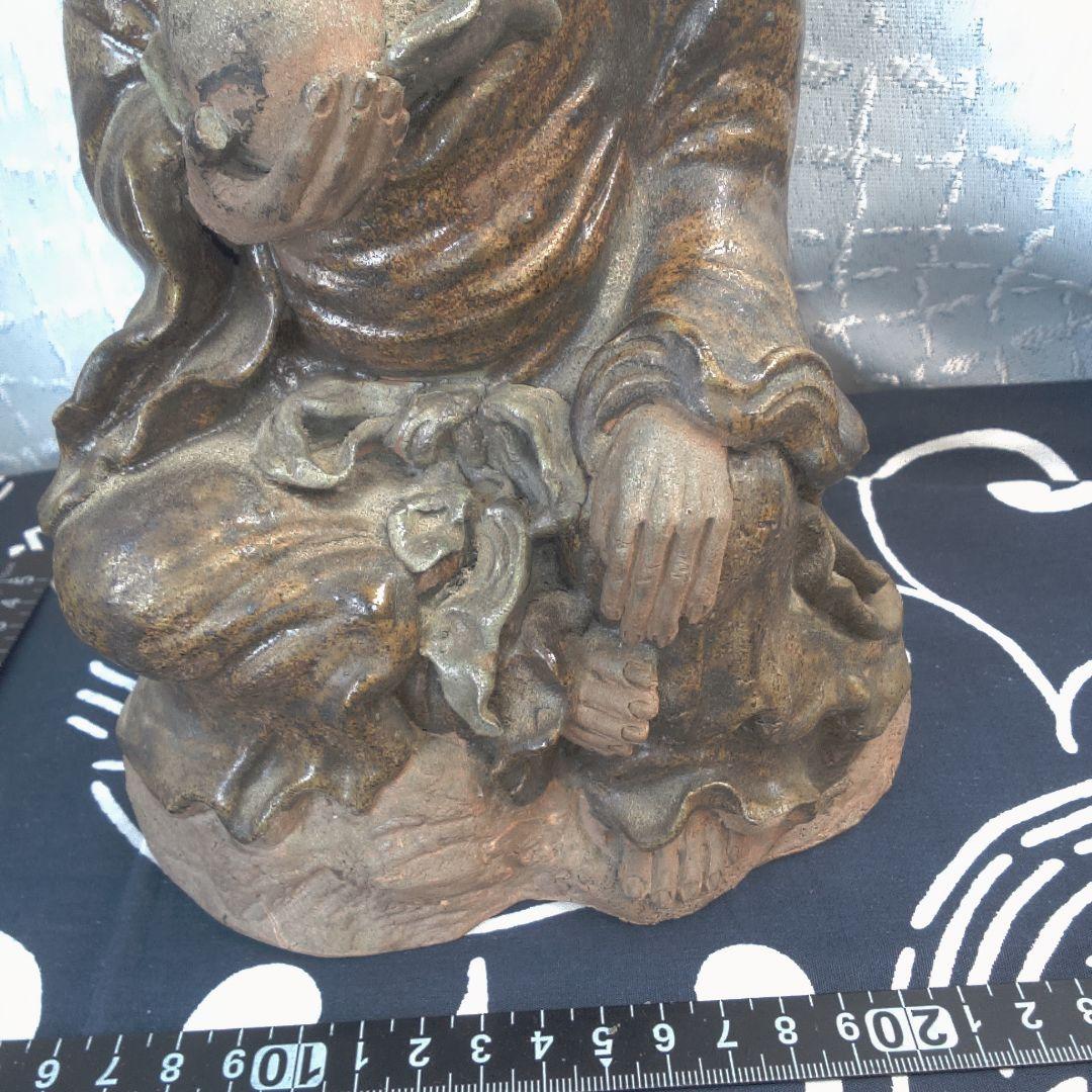 骨董９ 二六焼？親指欠損あります注意。陶器製 笑顔の僧侶像 約20cm