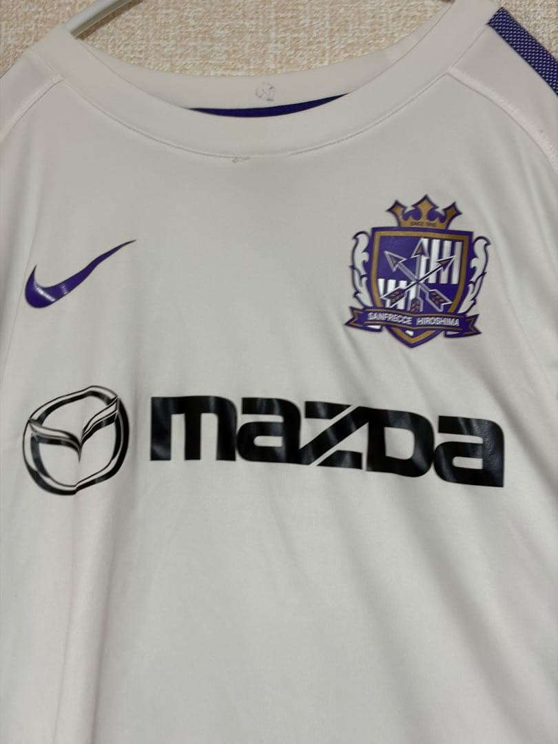 【非売品】サンフレッチェ広島 Nike 長袖シャツ