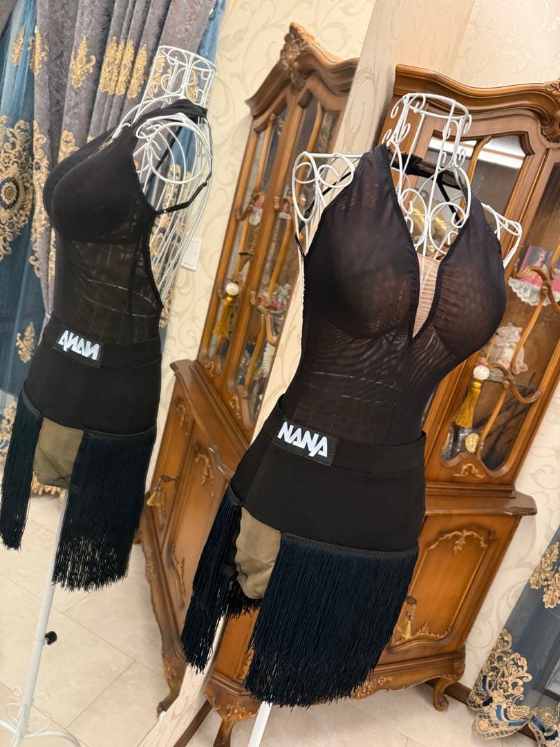 Nanaラテンダンス練習着、2点セット、上下Mサイズ、黒　ブラック