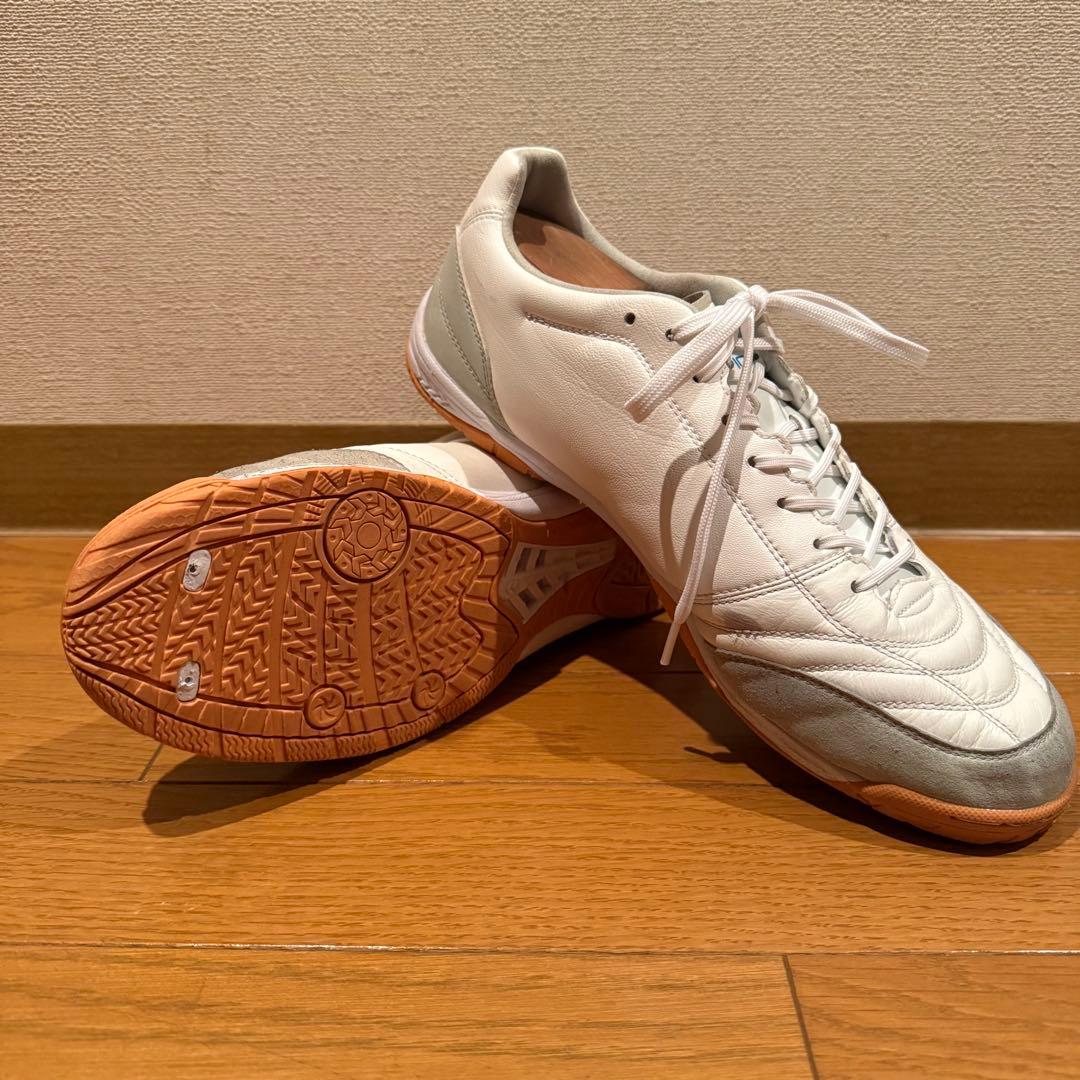 hummel APICALE インドアフットサルシューズ 白