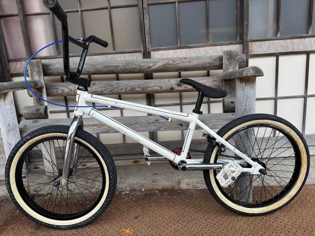 ホワイト 20インチ BMX 自転車