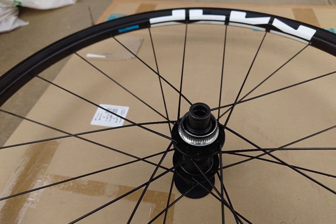 SHIMANO MTBホイール MT500 Eスルー 27.5インチ リア用