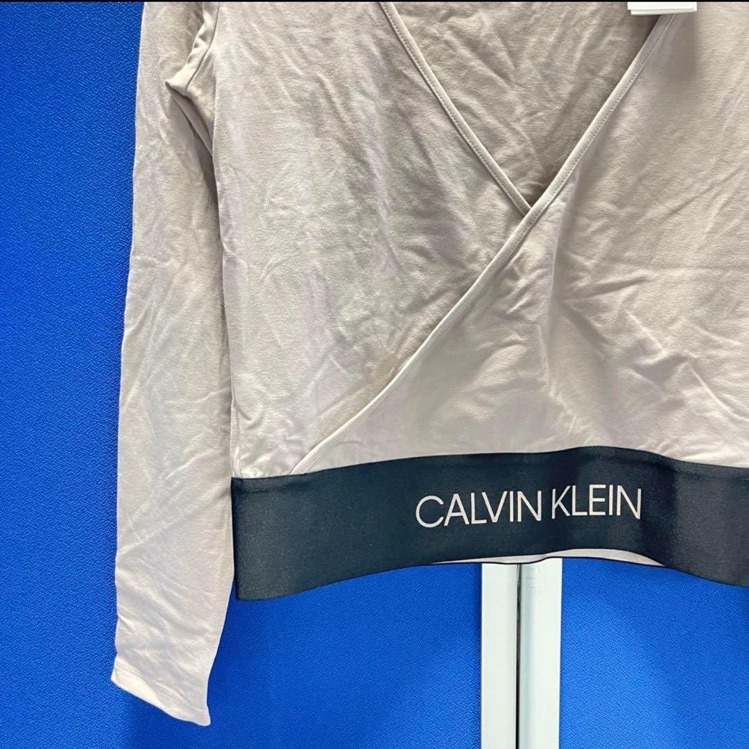 カルバンクライン　トレーニングウェア　スポーツジム　タンクトップ　長袖