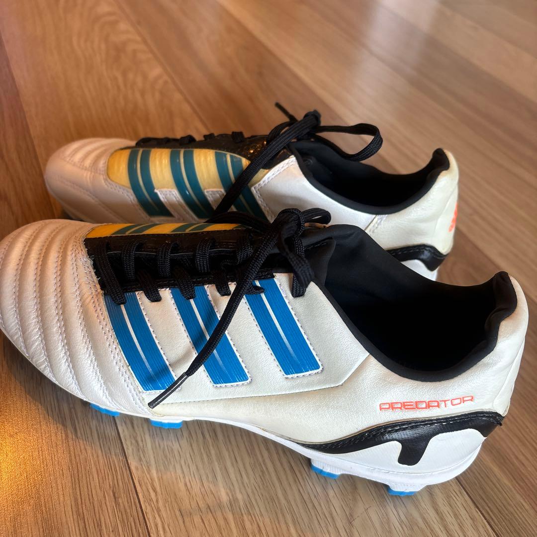 期間限定値下げ❗️adidas サッカーシューズ ホワイト/ブルー