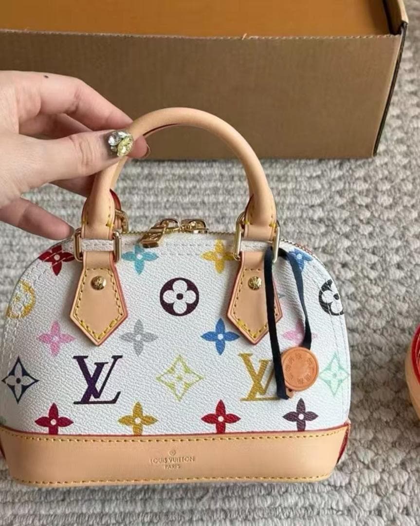 Louis ~Vuitton マルチカラー ミニバッグ***