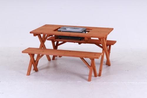 【新品・送料無料】杉材　ＢＢＱテーブル＆ベンチセット　（コンロスペース付）