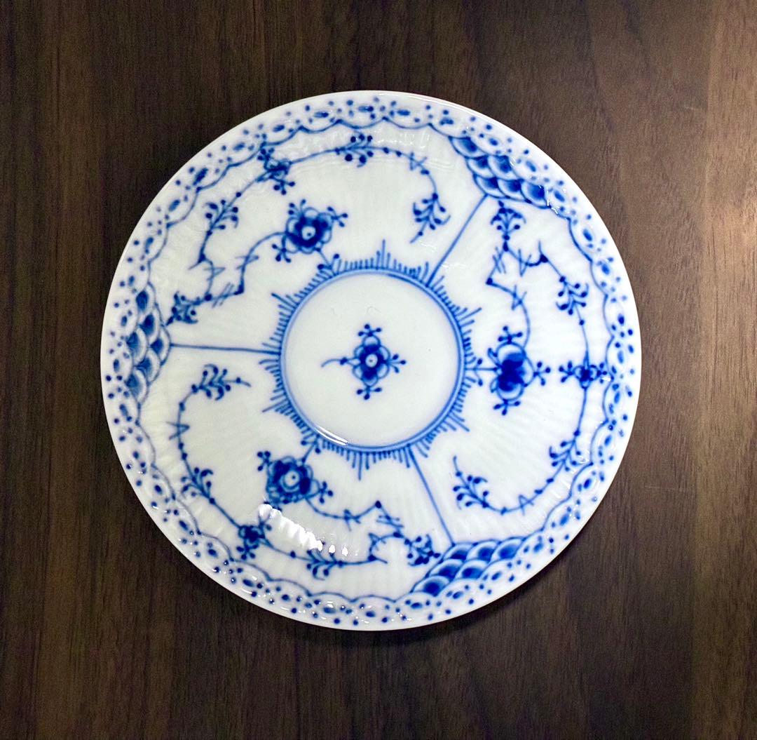 【約100年前のヴィンテージ・極美品】ロイヤルコペン　デミタスカップ＆ソーサー